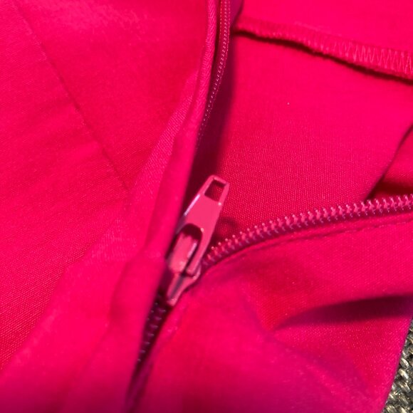 CLASSIC Bandage Dress--GUESS by Marciano - Picture 9 of 12